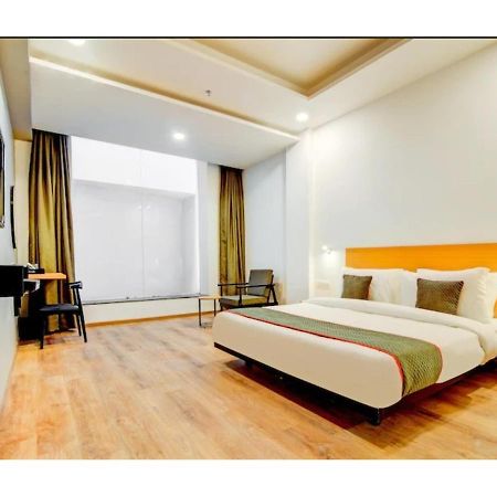 Hotel Landmark, Lucknow Ngoại thất bức ảnh