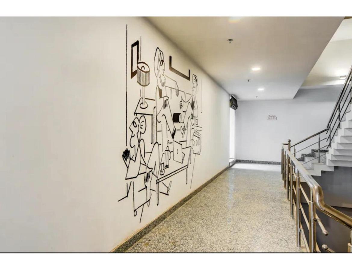 Hotel Landmark, Lucknow Ngoại thất bức ảnh
